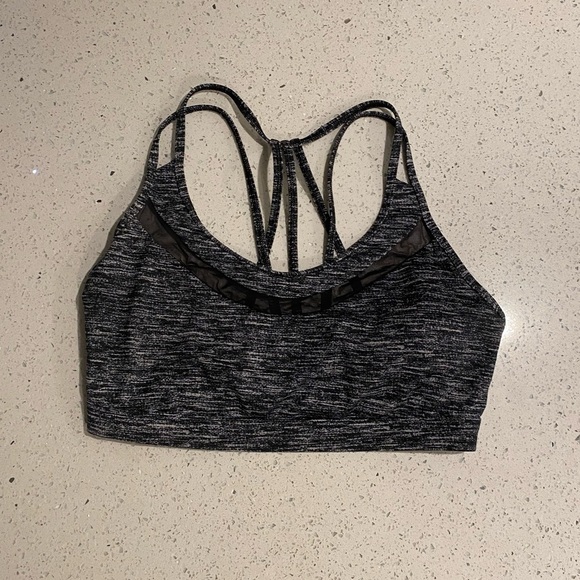Victoria Secret Sport Black Strappy Sports Bra - Picture 1 of 4